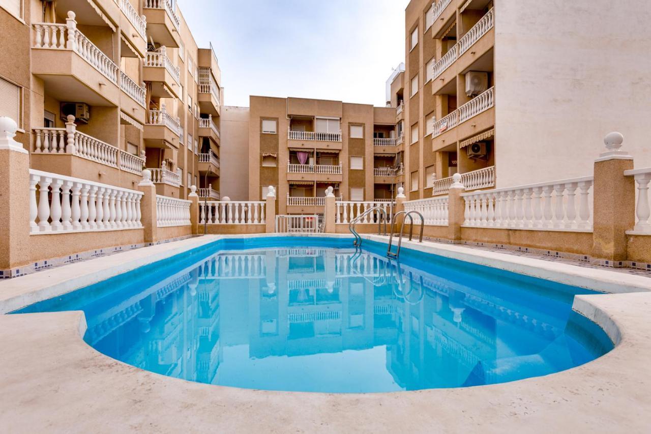 Apartment Caballero De Rodas Torrevieja Esterno foto